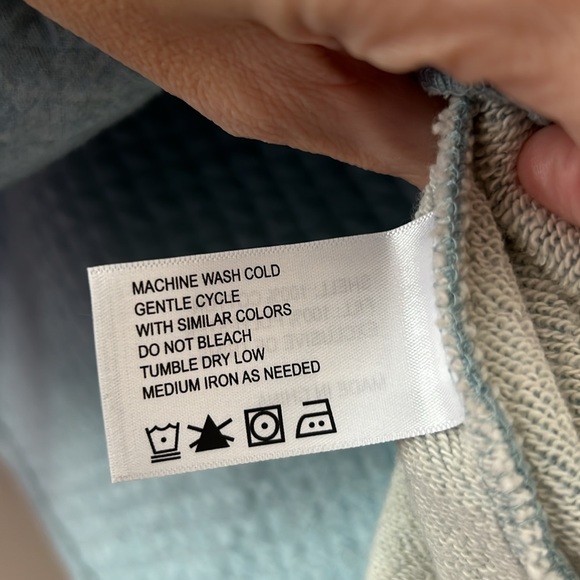 Orvis Blue Quilted Pullover size medium - Picture 6 of 8